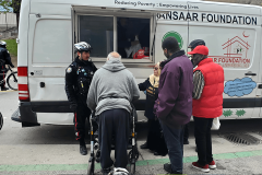 Homeless-Feeding-with-Toronto-Police-Ansaar-Foundation011